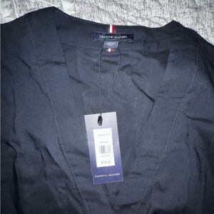 Tommy Hilfiger Women's Adaptive V neck Blouse NWT Navy XS